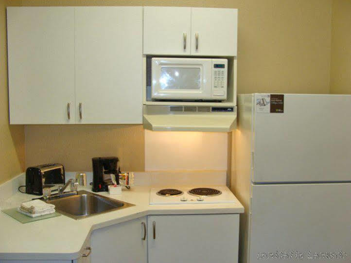 Extended Stay America Suites - Princeton - South Brunswick South Brunswick Terrace Esterno foto
